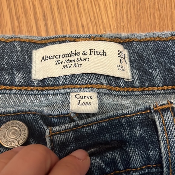 The Mom Short mid rise - Picture 2 of 3